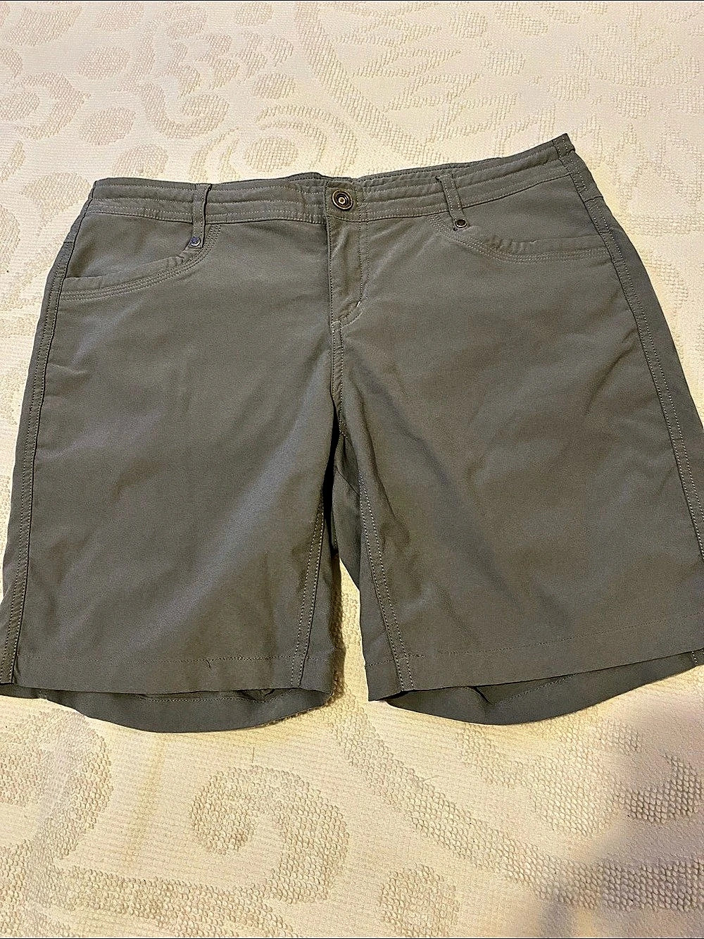 Kuhl  Cargo Shorts Green Waist 12